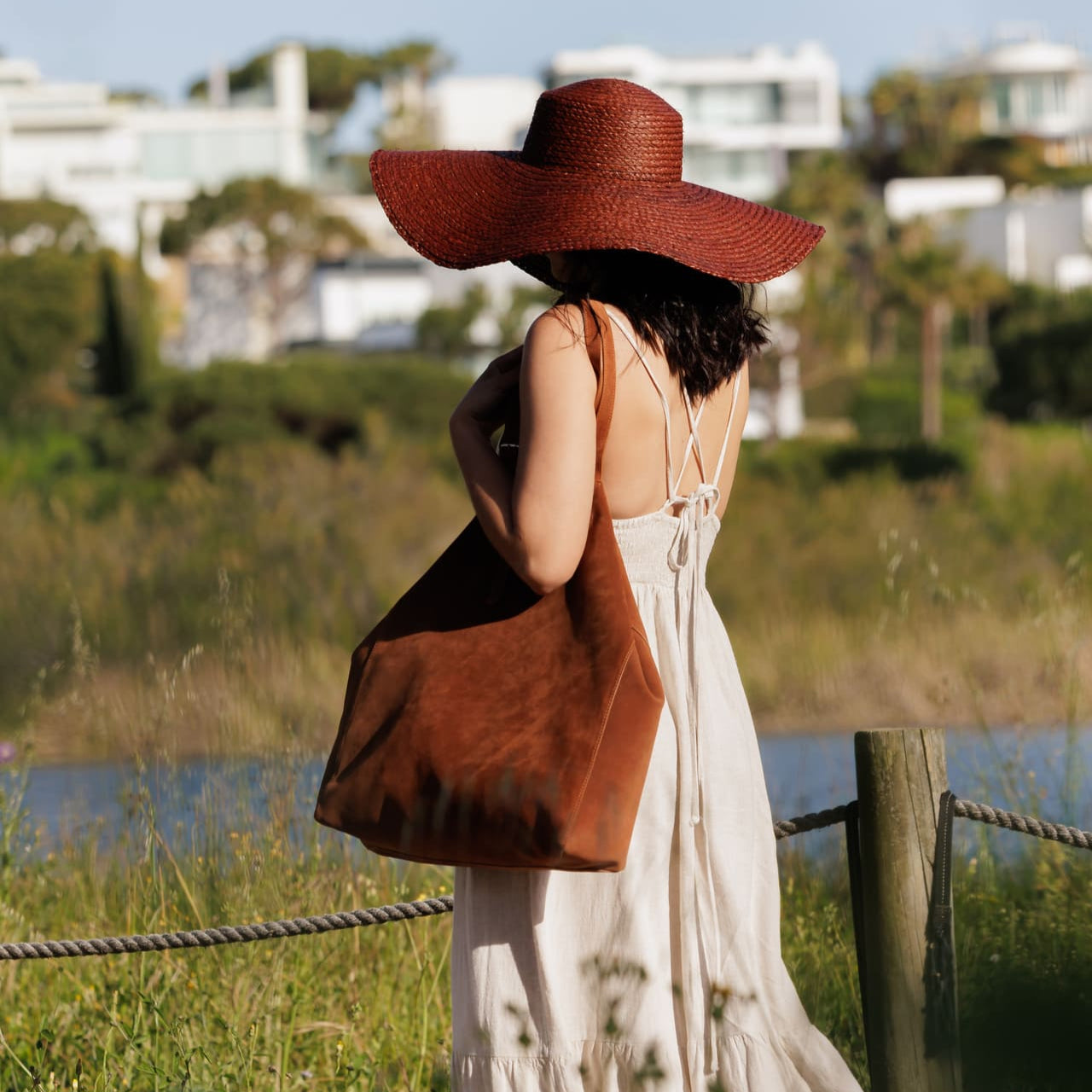 PANAMA OVERSIZED SHOPPER SUEDE