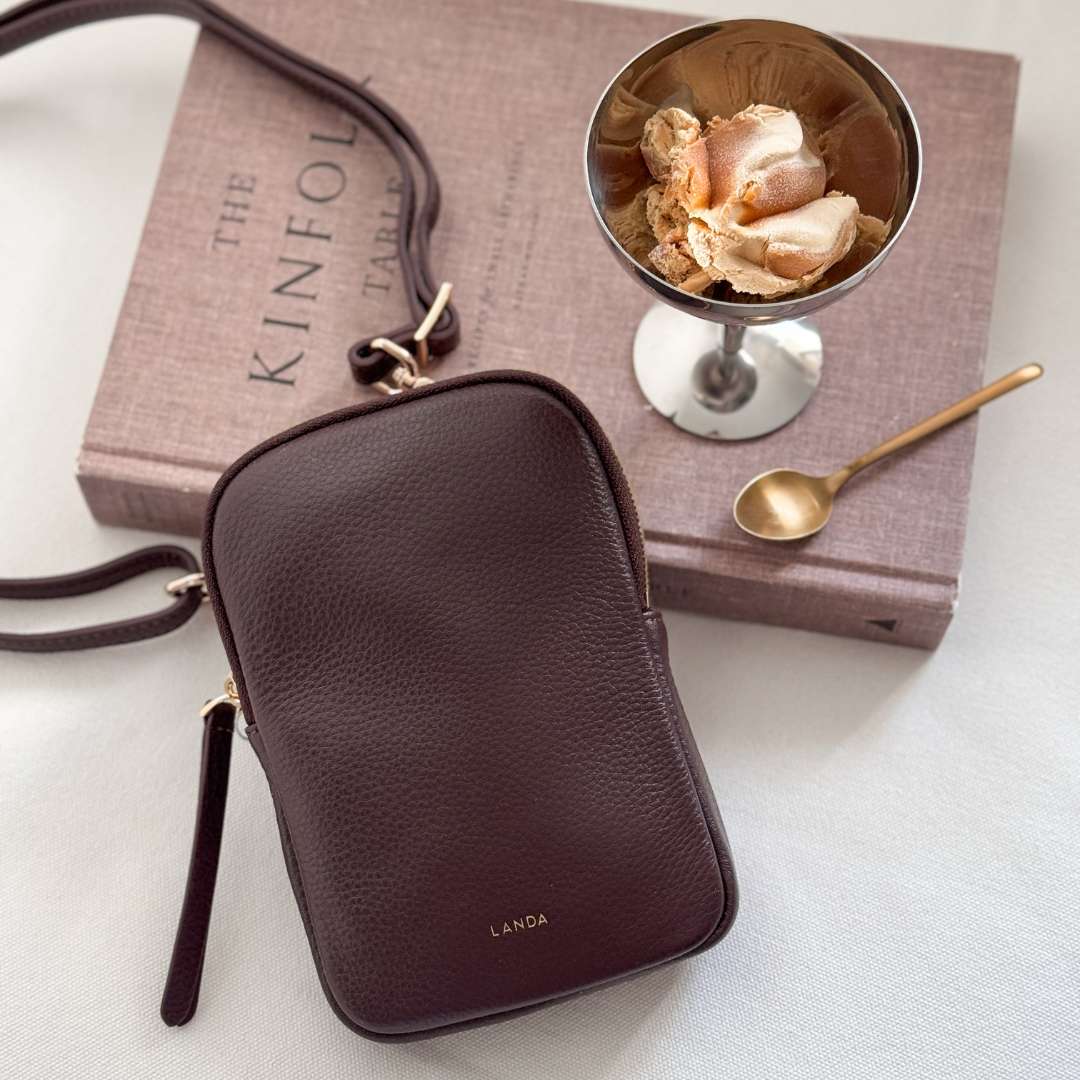 CASSIA PHONE BAG CHOCOLATE BROWN