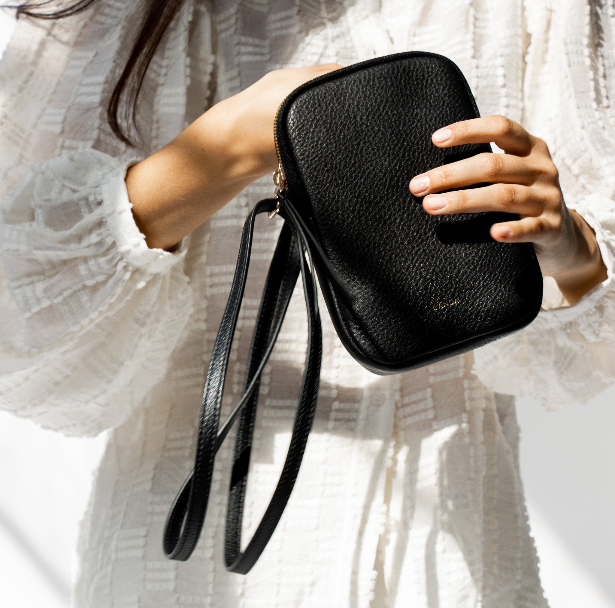 CASSIA PHONE BAG BLACK