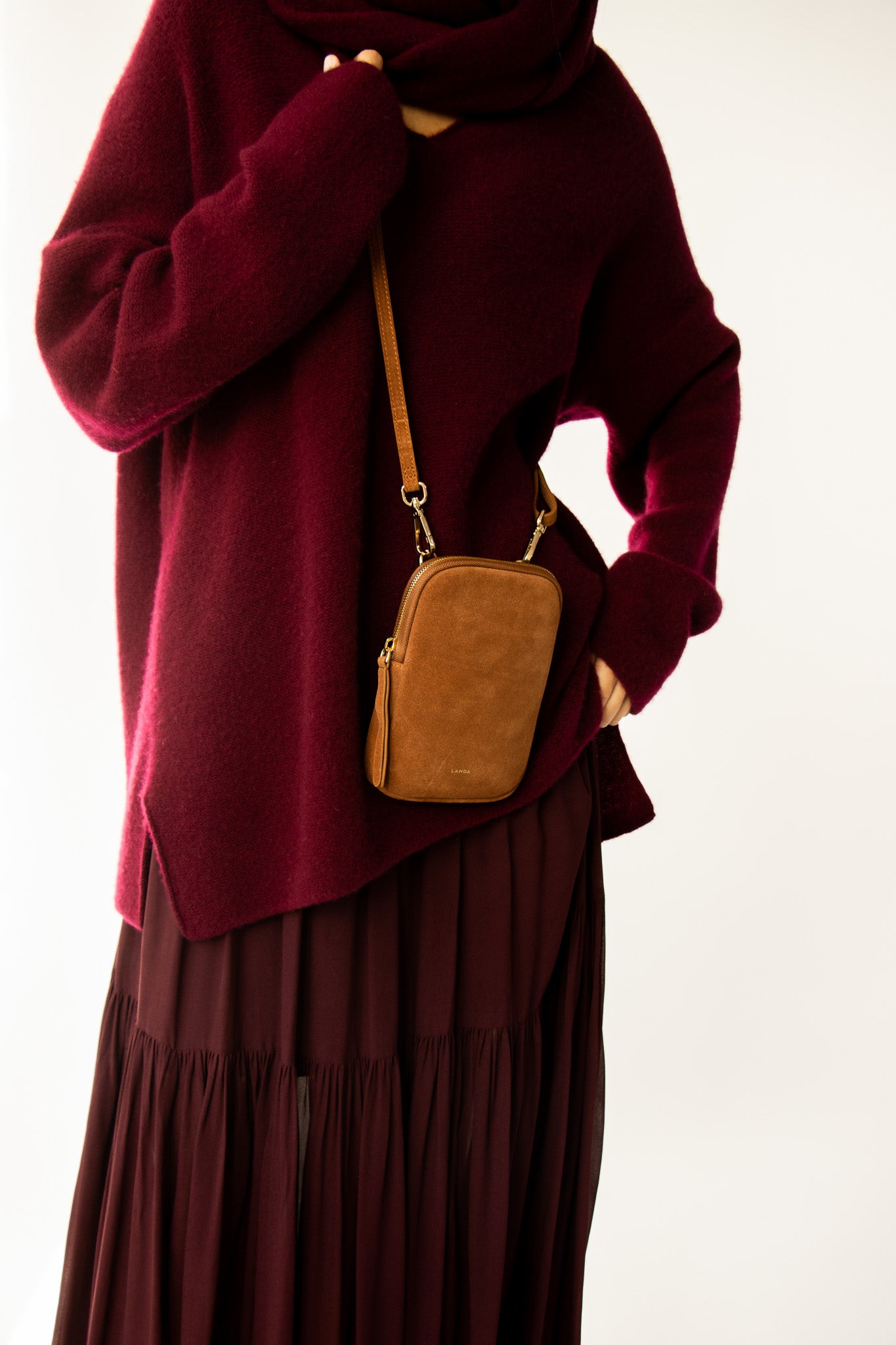 CASSIA PHONE BAG SUEDE