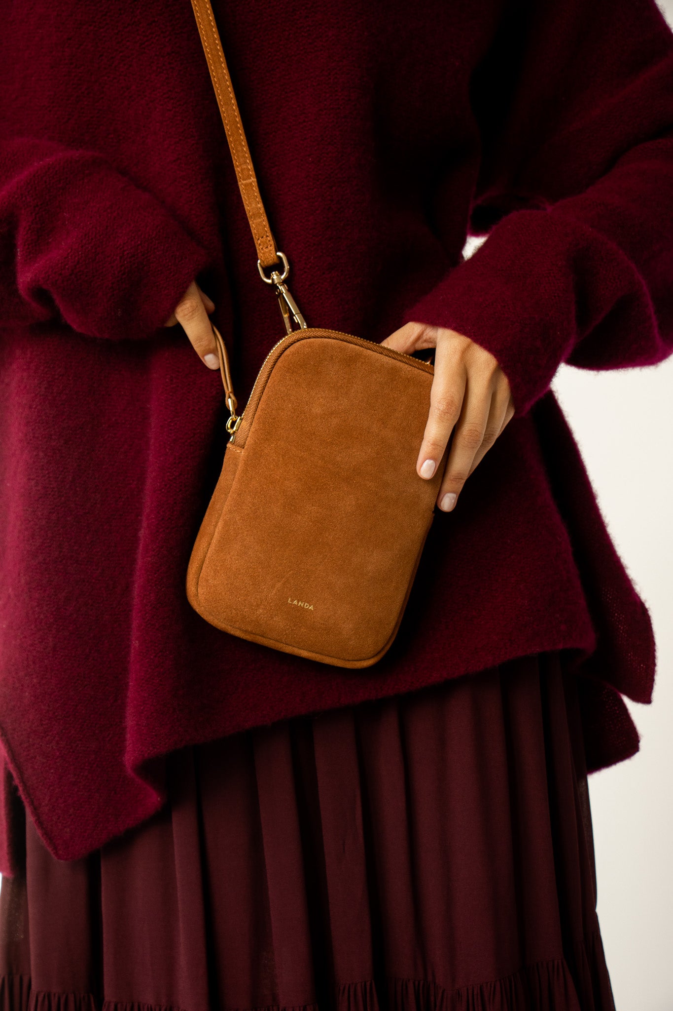 CASSIA PHONE BAG SUEDE