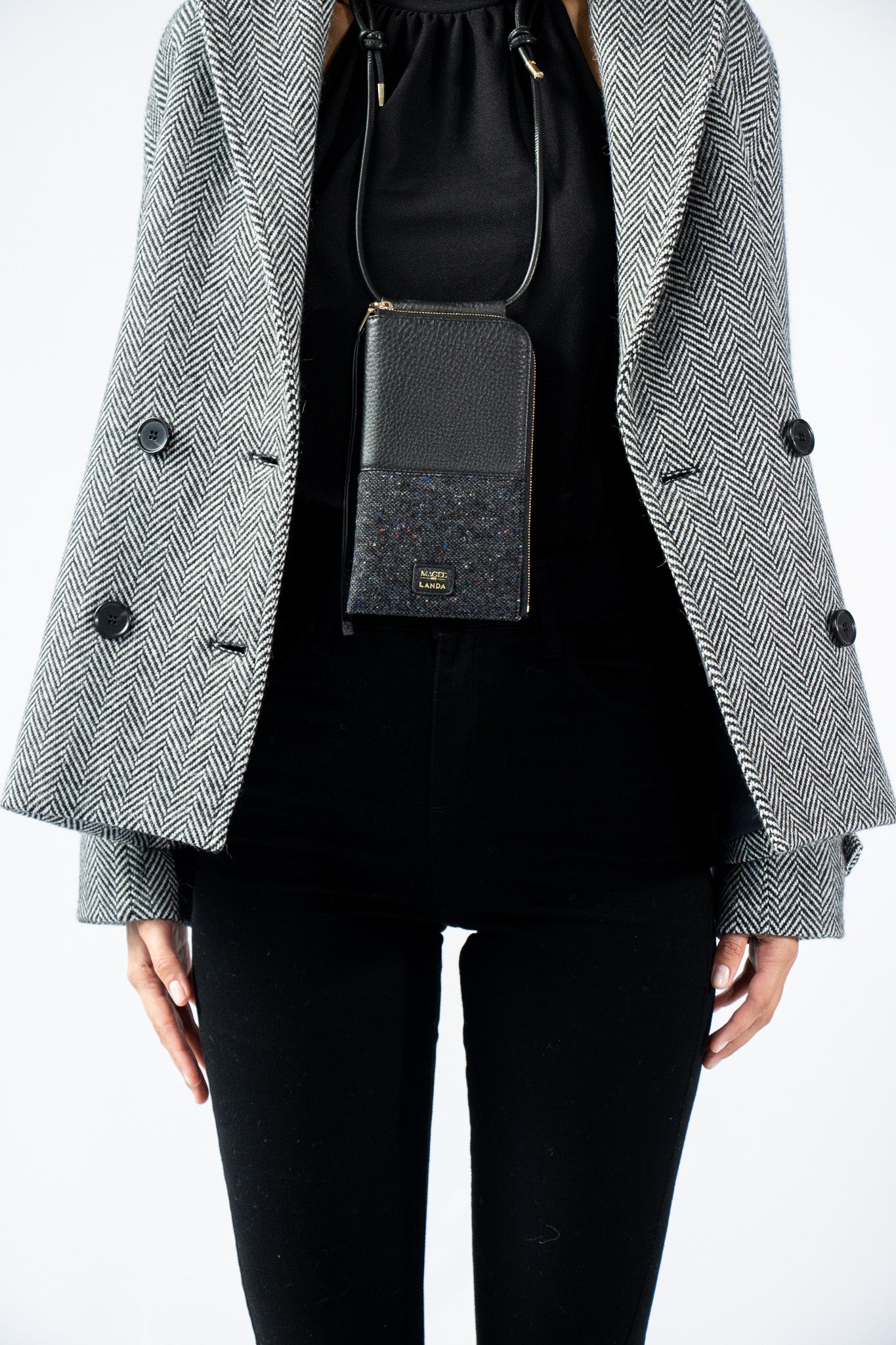 MOYE Leather & Tweed Phone Bag Black – LANDA x Magee 1866
