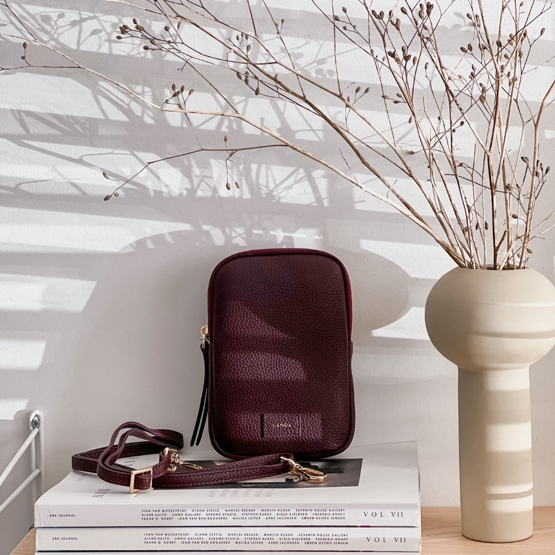 CASSIA PHONE BAG BURGUNDY - LANDA