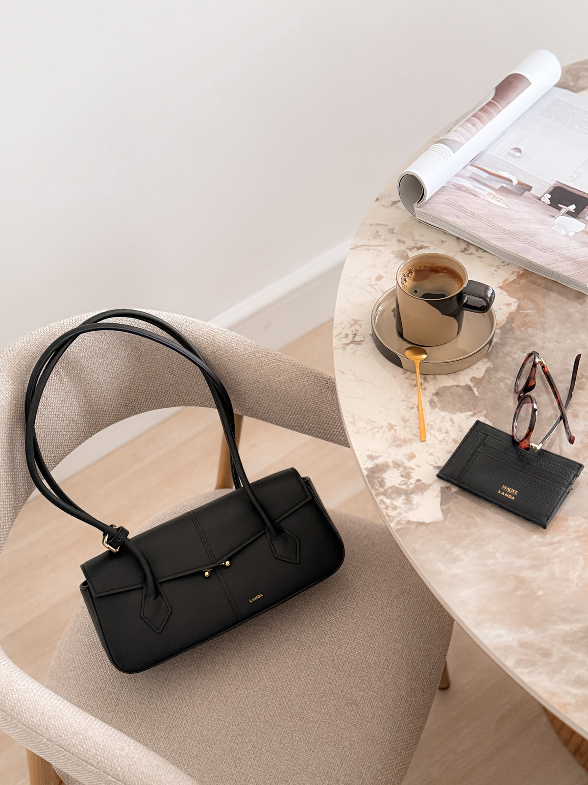 FRESNO Shoulder Bag Black