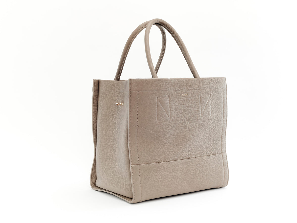 CASTANA DAY BAG TAUPE