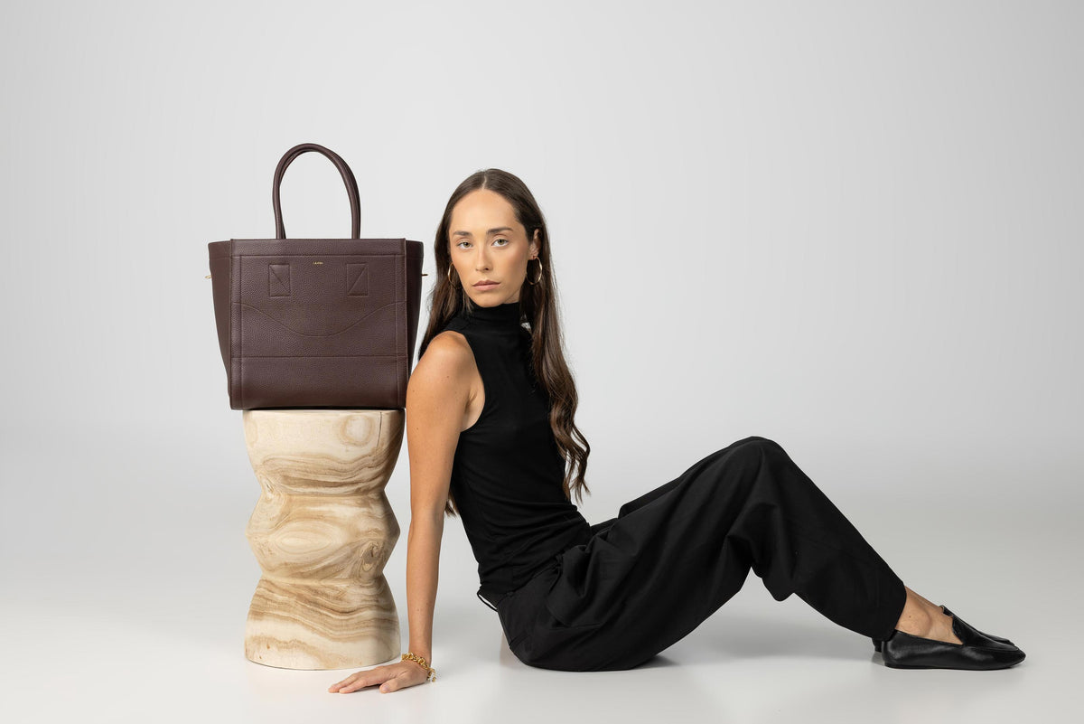 CASTANA DAY BAG BURGUNDY
