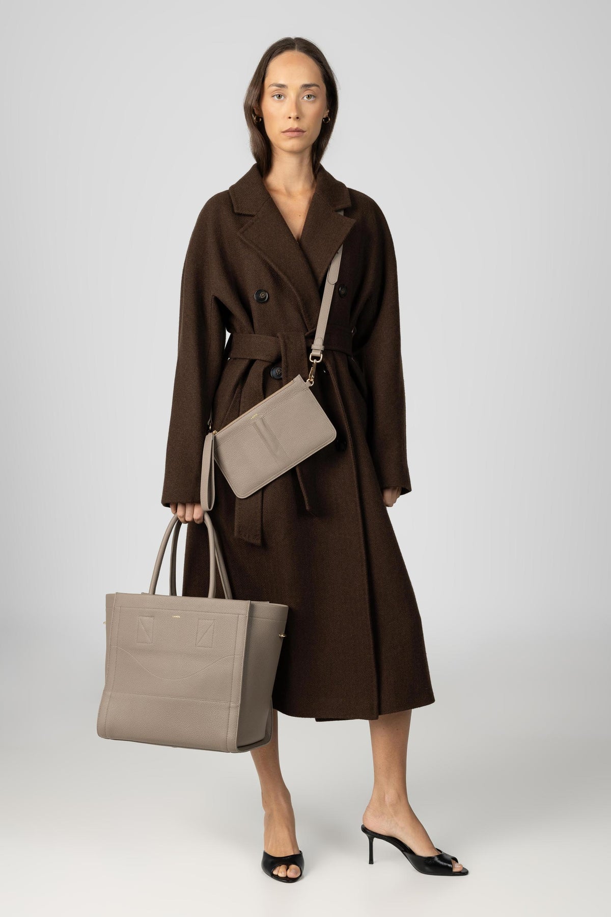 CASTANA DAY BAG TAUPE